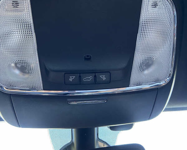 Белый Додж Дюранго, объемом двигателя 3.6 л и пробегом 176 тыс. км за 28000 $, фото 10 на Automoto.ua