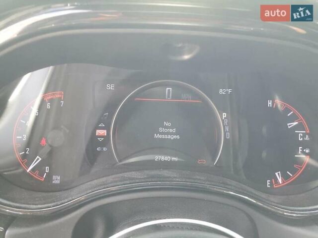 Белый Додж Дюранго, объемом двигателя 5.65 л и пробегом 45 тыс. км за 15000 $, фото 2 на Automoto.ua