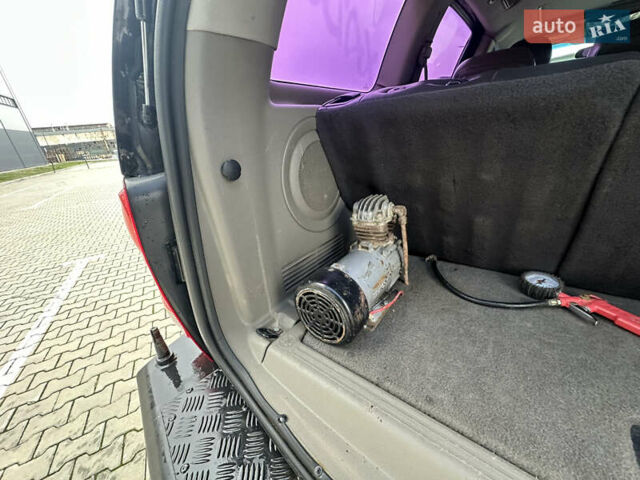 Черный Додж Дюранго, объемом двигателя 5.7 л и пробегом 160 тыс. км за 18500 $, фото 36 на Automoto.ua