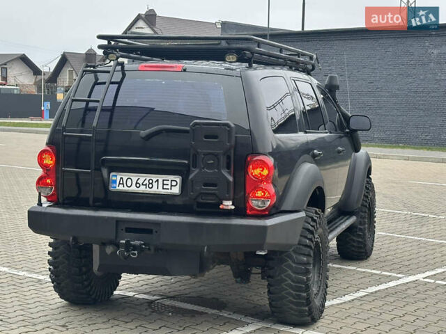 Черный Додж Дюранго, объемом двигателя 5.7 л и пробегом 160 тыс. км за 18500 $, фото 6 на Automoto.ua