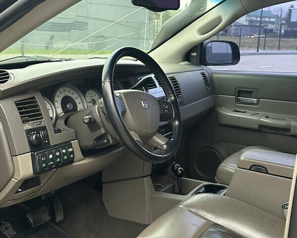 Черный Додж Дюранго, объемом двигателя 5.7 л и пробегом 160 тыс. км за 18500 $, фото 16 на Automoto.ua