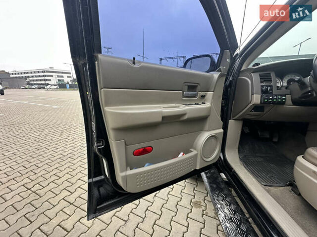 Черный Додж Дюранго, объемом двигателя 5.7 л и пробегом 160 тыс. км за 18500 $, фото 26 на Automoto.ua