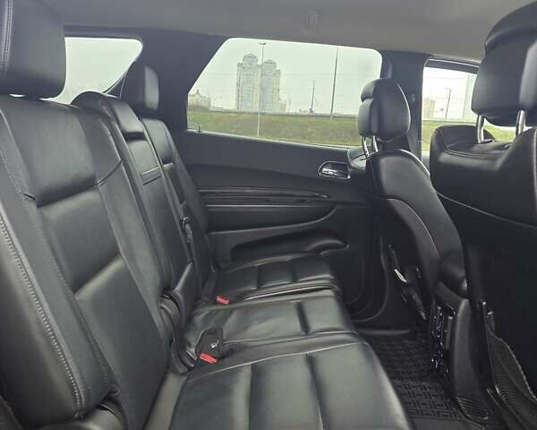 Черный Додж Дюранго, объемом двигателя 3.6 л и пробегом 250 тыс. км за 19900 $, фото 8 на Automoto.ua