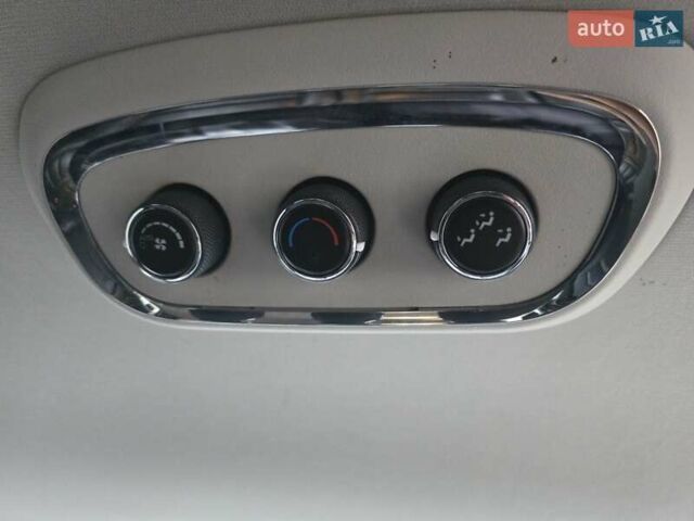 Черный Додж Дюранго, объемом двигателя 3.6 л и пробегом 250 тыс. км за 19900 $, фото 10 на Automoto.ua