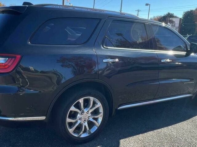 Черный Додж Дюранго, объемом двигателя 5.7 л и пробегом 74 тыс. км за 13000 $, фото 5 на Automoto.ua