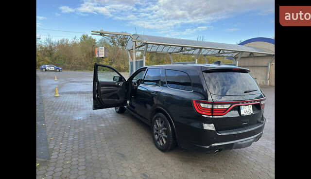 Черный Додж Дюранго, объемом двигателя 5.65 л и пробегом 157 тыс. км за 33000 $, фото 2 на Automoto.ua