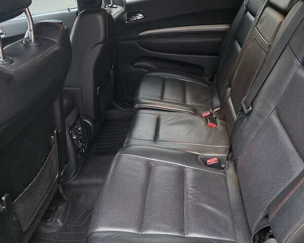 Черный Додж Дюранго, объемом двигателя 5.65 л и пробегом 126 тыс. км за 29000 $, фото 13 на Automoto.ua