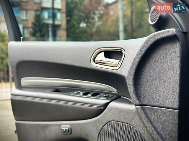 Черный Додж Дюранго, объемом двигателя 3.6 л и пробегом 239 тыс. км за 24900 $, фото 20 на Automoto.ua