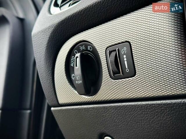 Черный Додж Дюранго, объемом двигателя 3.6 л и пробегом 239 тыс. км за 24900 $, фото 22 на Automoto.ua