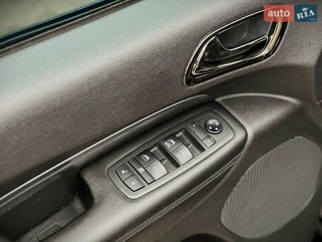 Черный Додж Дюранго, объемом двигателя 3.6 л и пробегом 239 тыс. км за 24900 $, фото 21 на Automoto.ua