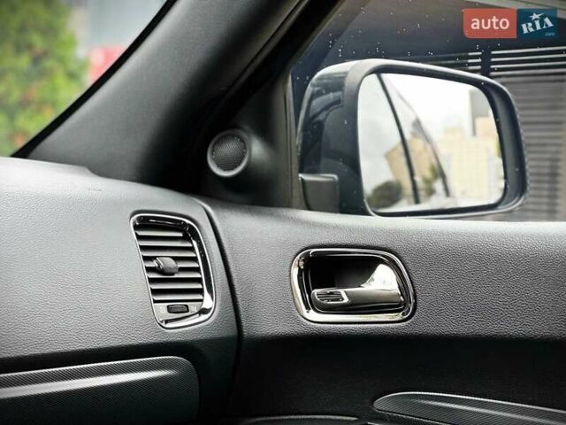 Черный Додж Дюранго, объемом двигателя 3.6 л и пробегом 239 тыс. км за 24900 $, фото 37 на Automoto.ua