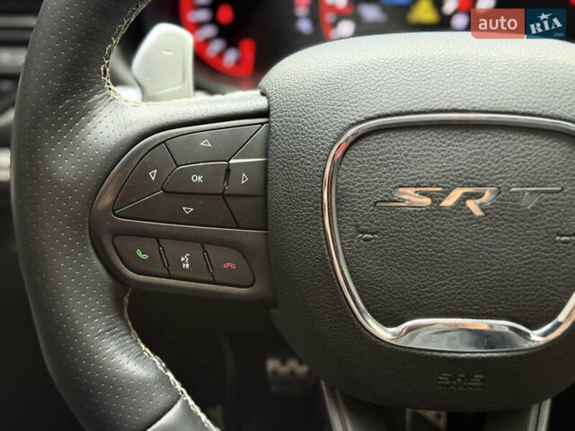 Черный Додж Дюранго, объемом двигателя 6.4 л и пробегом 106 тыс. км за 42000 $, фото 14 на Automoto.ua