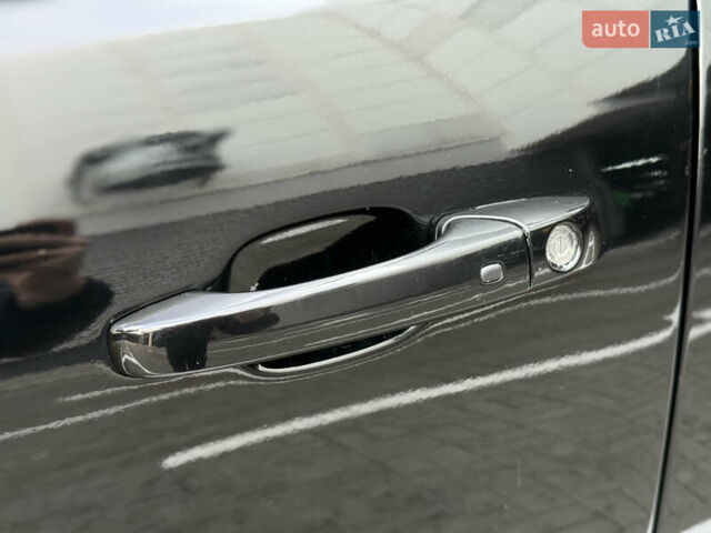 Черный Додж Дюранго, объемом двигателя 6.4 л и пробегом 106 тыс. км за 42000 $, фото 3 на Automoto.ua