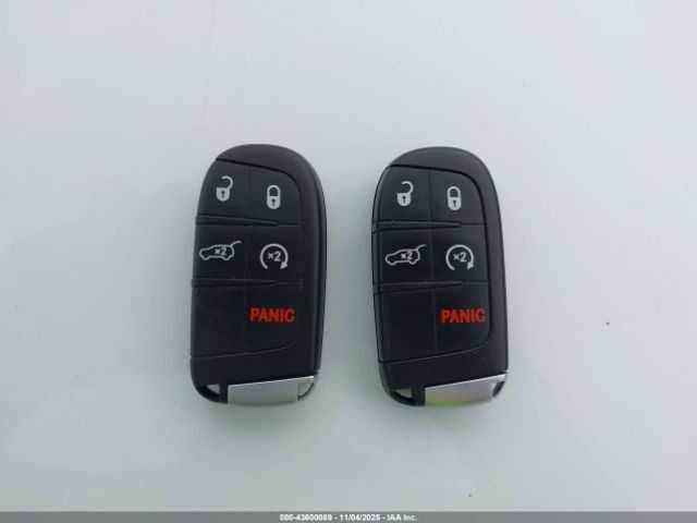 Черный Додж Дюранго, объемом двигателя 5.7 л и пробегом 89 тыс. км за 9000 $, фото 9 на Automoto.ua