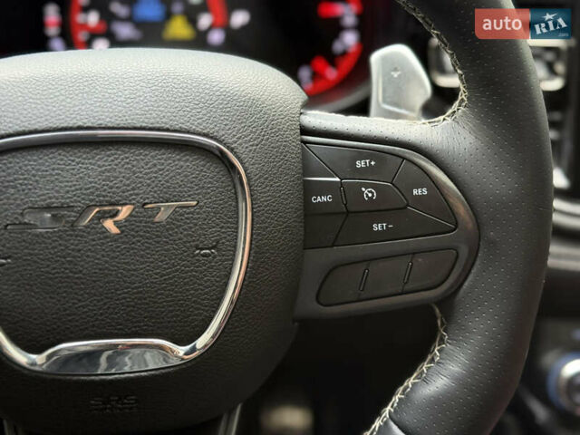 Черный Додж Дюранго, объемом двигателя 6.4 л и пробегом 106 тыс. км за 42000 $, фото 15 на Automoto.ua