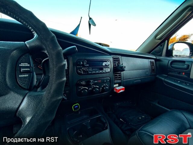 Додж Durango, об'ємом двигуна 5.9 л та пробігом 330 тис. км за 4700 $, фото 5 на Automoto.ua