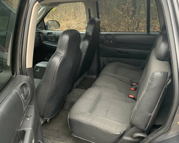 Серый Додж Дюранго, объемом двигателя 4.7 л и пробегом 181 тыс. км за 6500 $, фото 6 на Automoto.ua