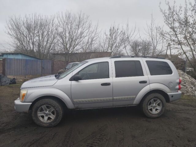 Серый Додж Дюранго, объемом двигателя 4.7 л и пробегом 223 тыс. км за 4699 $, фото 2 на Automoto.ua