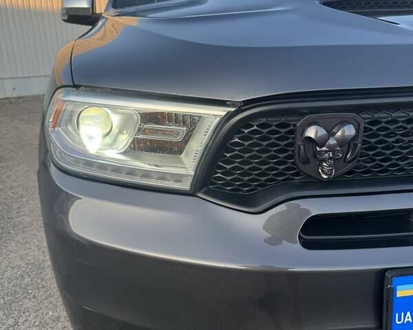 Серый Додж Дюранго, объемом двигателя 3.6 л и пробегом 218 тыс. км за 19900 $, фото 12 на Automoto.ua