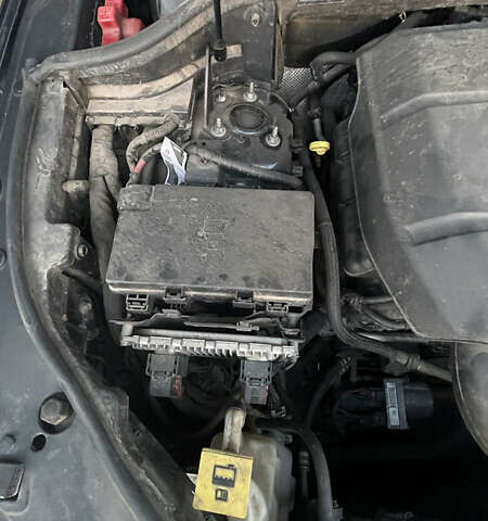 Серый Додж Дюранго, объемом двигателя 3.6 л и пробегом 175 тыс. км за 21500 $, фото 5 на Automoto.ua