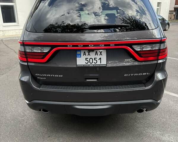 Серый Додж Дюранго, объемом двигателя 3.6 л и пробегом 228 тыс. км за 18500 $, фото 12 на Automoto.ua