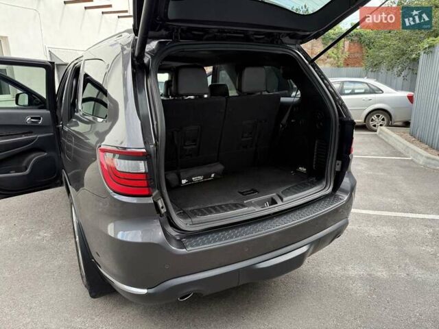 Серый Додж Дюранго, объемом двигателя 3.6 л и пробегом 228 тыс. км за 18500 $, фото 9 на Automoto.ua