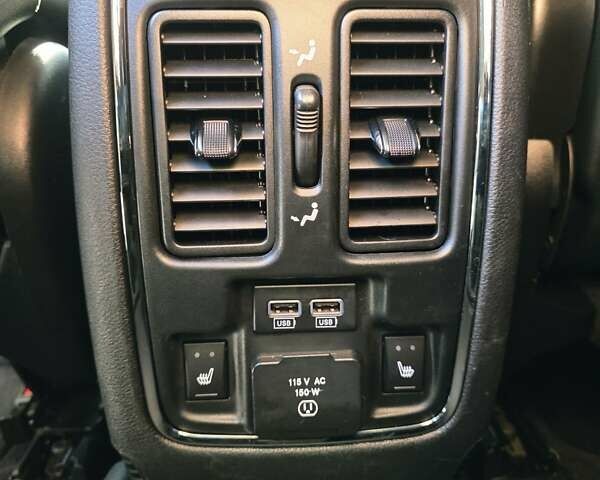 Додж Дюранго 2016 в Каменце-Подольском на Automoto.ua Серый Додж Дюранго, объемом двигателя 3.6 л и пробегом 187 тыс. км за 19500 $, фото 13 на Automoto.ua