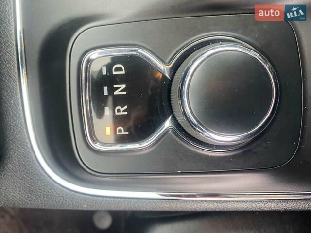 Серый Додж Дюранго, объемом двигателя 3.6 л и пробегом 195 тыс. км за 23700 $, фото 13 на Automoto.ua