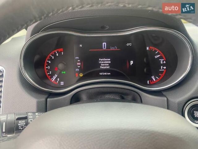 Серый Додж Дюранго, объемом двигателя 3.6 л и пробегом 195 тыс. км за 23700 $, фото 7 на Automoto.ua