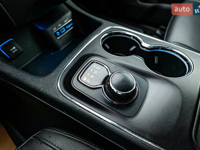 Серый Додж Дюранго, объемом двигателя 3.6 л и пробегом 203 тыс. км за 19348 $, фото 17 на Automoto.ua