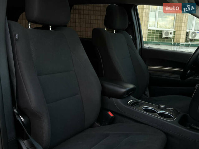 Додж Durango 2017 у Миколаєві на Automoto.ua Сірий Додж Durango, об'ємом двигуна 3.6 л та пробігом 151 тис. км за 22999 $, фото 12 на Automoto.ua