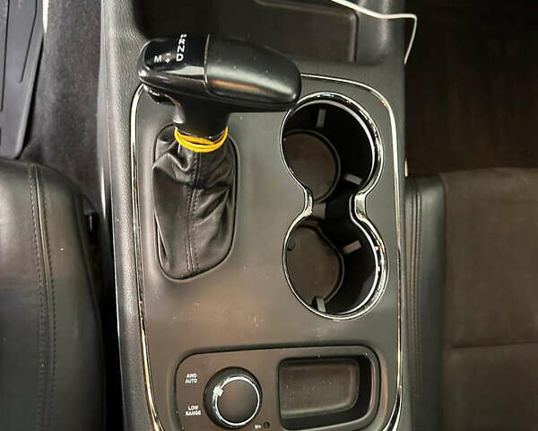 Сірий Додж Durango, об'ємом двигуна 5.65 л та пробігом 134 тис. км за 28999 $, фото 12 на Automoto.ua