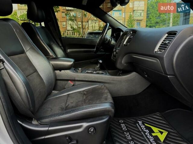 Сірий Додж Durango, об'ємом двигуна 5.65 л та пробігом 134 тис. км за 28699 $, фото 34 на Automoto.ua