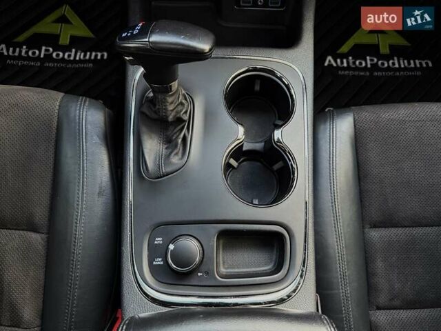 Сірий Додж Durango, об'ємом двигуна 5.65 л та пробігом 134 тис. км за 28699 $, фото 40 на Automoto.ua