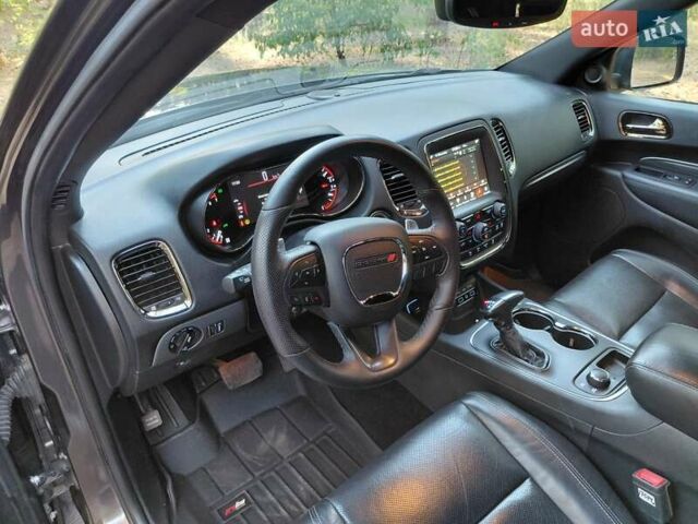 Сірий Додж Durango, об'ємом двигуна 5.65 л та пробігом 185 тис. км за 35000 $, фото 11 на Automoto.ua