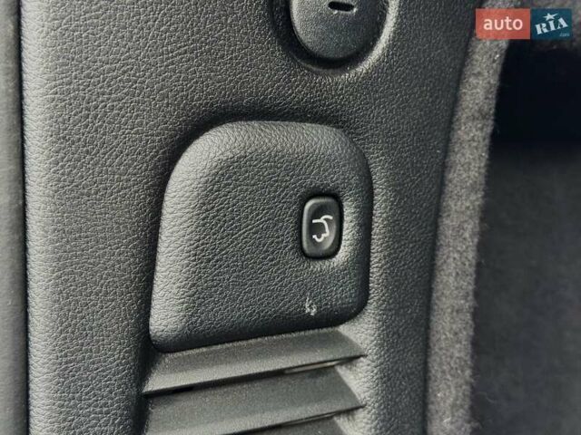 Сірий Додж Durango, об'ємом двигуна 5.65 л та пробігом 134 тис. км за 28699 $, фото 25 на Automoto.ua