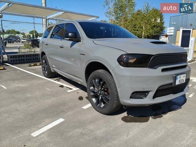Сірий Додж Durango, об'ємом двигуна 5.65 л та пробігом 217 тис. км за 30000 $, фото 1 на Automoto.ua