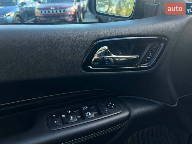 Додж Дюранго 2021 в Ивано-Франковске на Automoto.ua Серый Додж Дюранго, объемом двигателя 3.6 л и пробегом 71 тыс. км за 44000 $, фото 10 на Automoto.ua