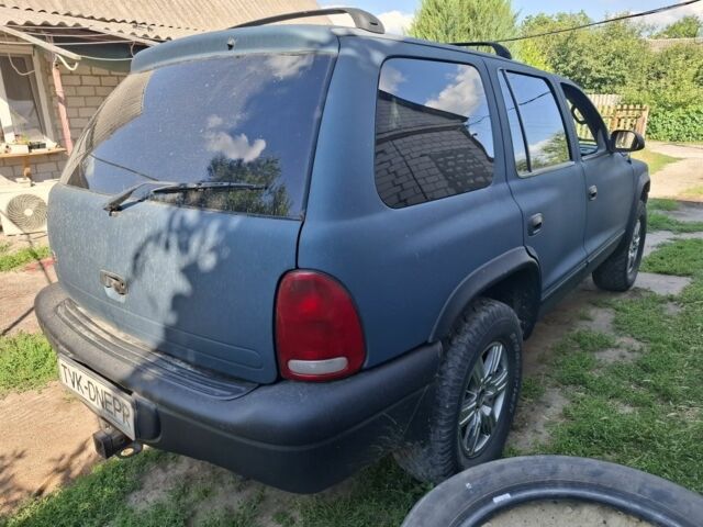 Синий Додж Дюранго, объемом двигателя 5 л и пробегом 279 тыс. км за 2999 $, фото 2 на Automoto.ua