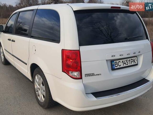 Білий Додж Гранд Караван, об'ємом двигуна 3.6 л та пробігом 148 тис. км за 9500 $, фото 5 на Automoto.ua