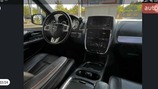 Білий Додж Гранд Караван, об'ємом двигуна 3.6 л та пробігом 182 тис. км за 12300 $, фото 6 на Automoto.ua