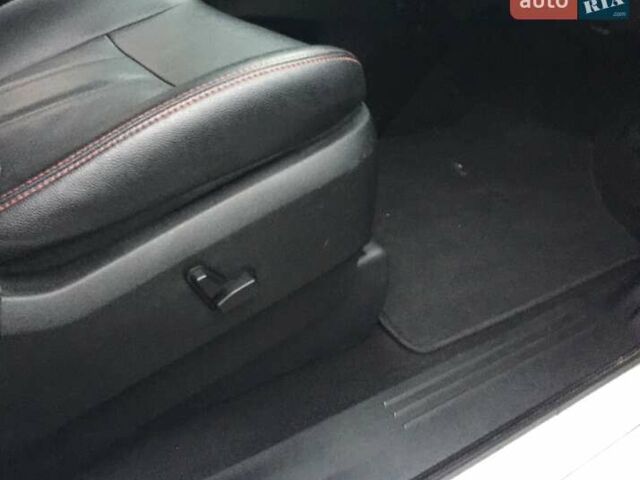 Белый Додж Гранд Караван, объемом двигателя 3.61 л и пробегом 147 тыс. км за 14200 $, фото 21 на Automoto.ua