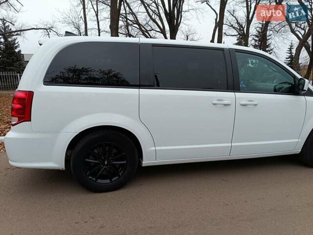 Белый Додж Гранд Караван, объемом двигателя 3.6 л и пробегом 30 тыс. км за 27000 $, фото 7 на Automoto.ua