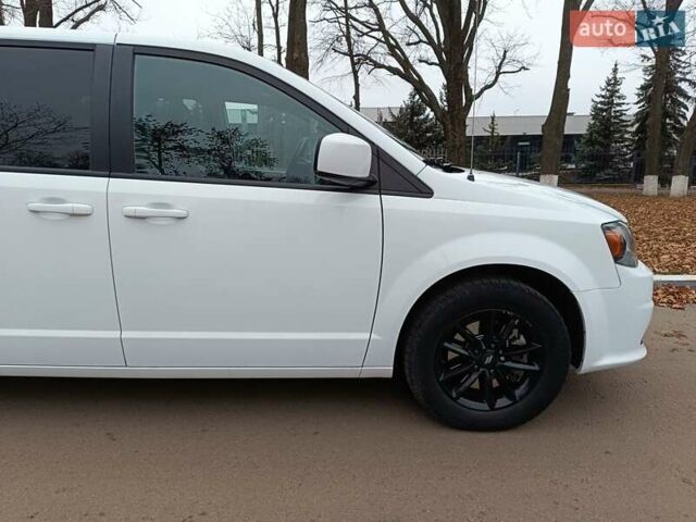 Белый Додж Гранд Караван, объемом двигателя 3.6 л и пробегом 30 тыс. км за 27000 $, фото 8 на Automoto.ua