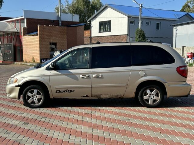 Бежевый Додж Гранд Караван, объемом двигателя 3.8 л и пробегом 200 тыс. км за 1550 $, фото 1 на Automoto.ua