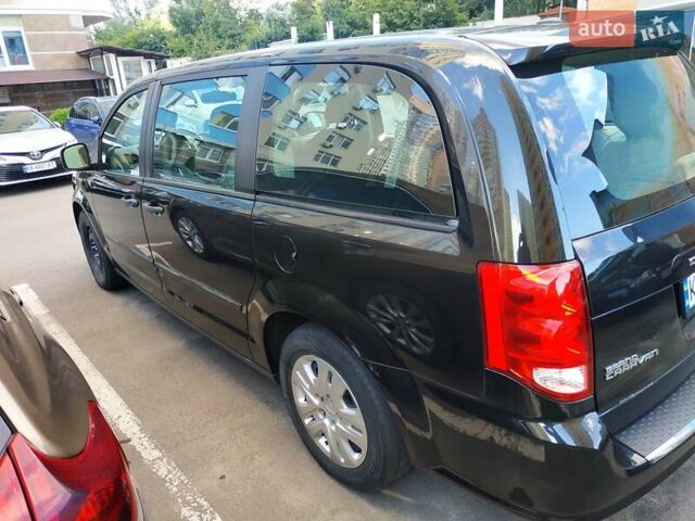 Черный Додж Гранд Караван, объемом двигателя 3.6 л и пробегом 109 тыс. км за 13500 $, фото 3 на Automoto.ua