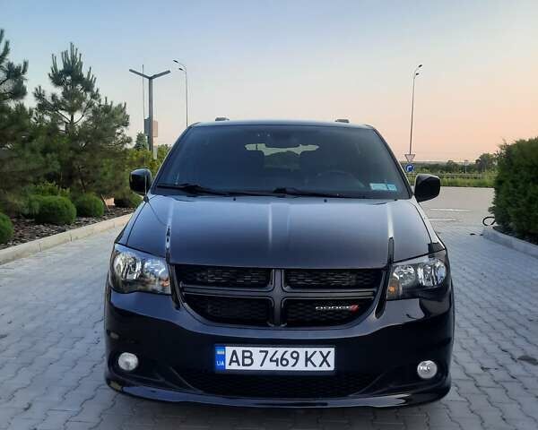 Чорний Додж Гранд Караван, об'ємом двигуна 3.6 л та пробігом 179 тис. км за 15500 $, фото 10 на Automoto.ua