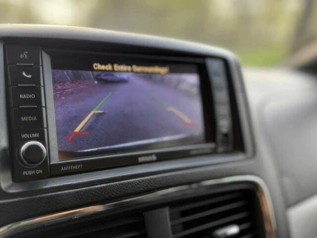 Чорний Додж Гранд Караван, об'ємом двигуна 3.6 л та пробігом 45 тис. км за 6700 $, фото 10 на Automoto.ua