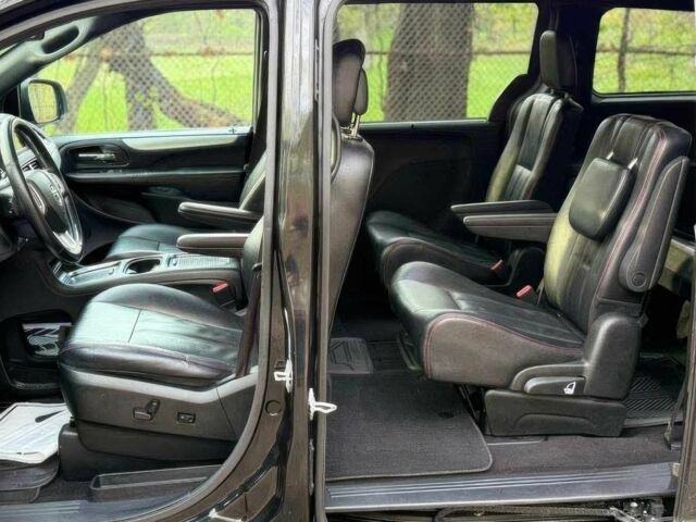 Чорний Додж Гранд Караван, об'ємом двигуна 3.6 л та пробігом 45 тис. км за 6700 $, фото 8 на Automoto.ua