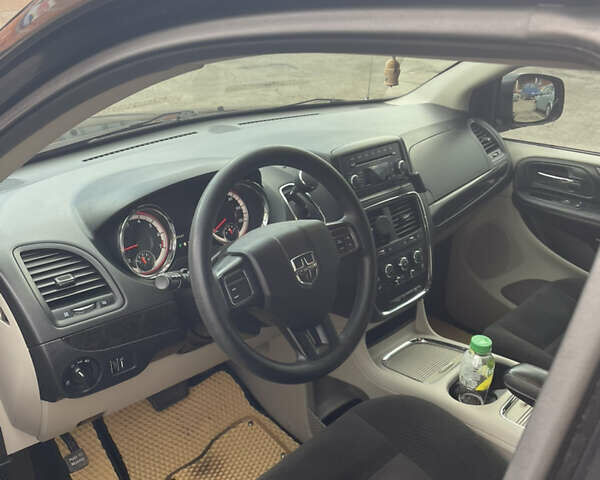 Додж Гранд Караван, объемом двигателя 3.6 л и пробегом 123 тыс. км за 13200 $, фото 6 на Automoto.ua